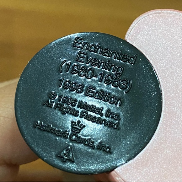 Vintage 1996 Hallmark Keepsake Enchanted Evening Barbie Christmas Tree Ornament - Picture 13 of 13